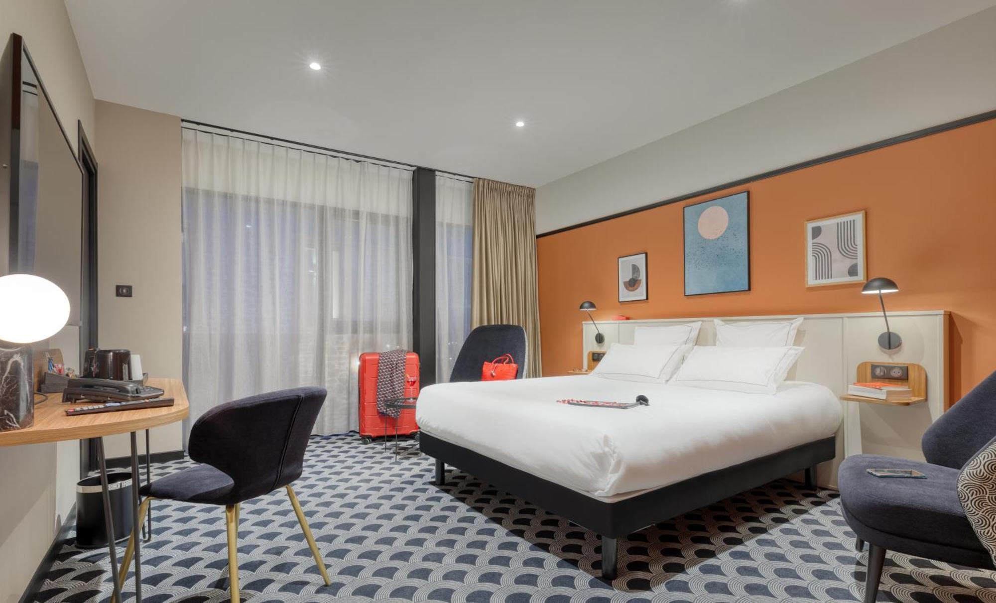 Brit Hotel Les Voyageurs Loudéac Esterno foto