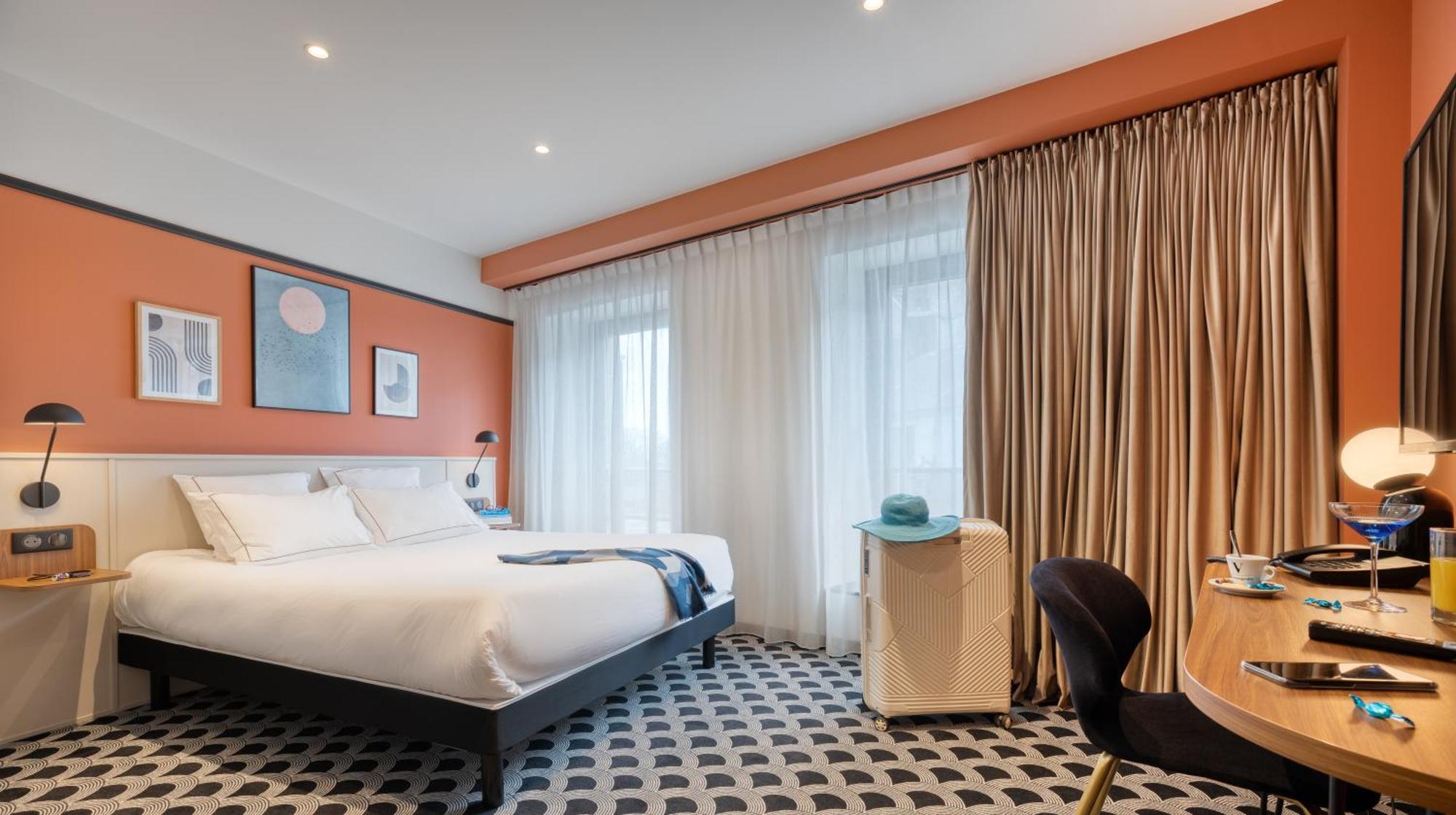 Brit Hotel Les Voyageurs Loudéac Esterno foto