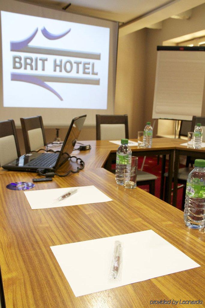 Brit Hotel Les Voyageurs Loudéac Affari foto