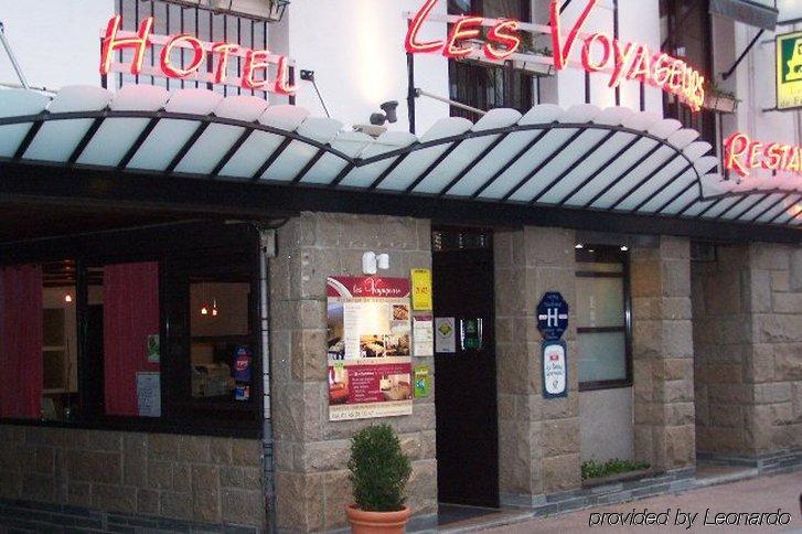 Brit Hotel Les Voyageurs Loudéac Esterno foto